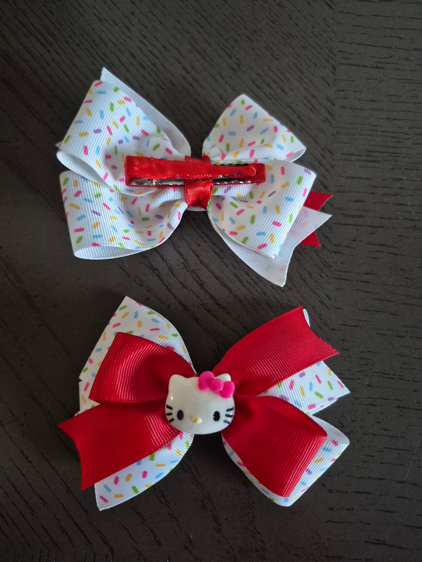 Hello Kitty Cofetti Bow