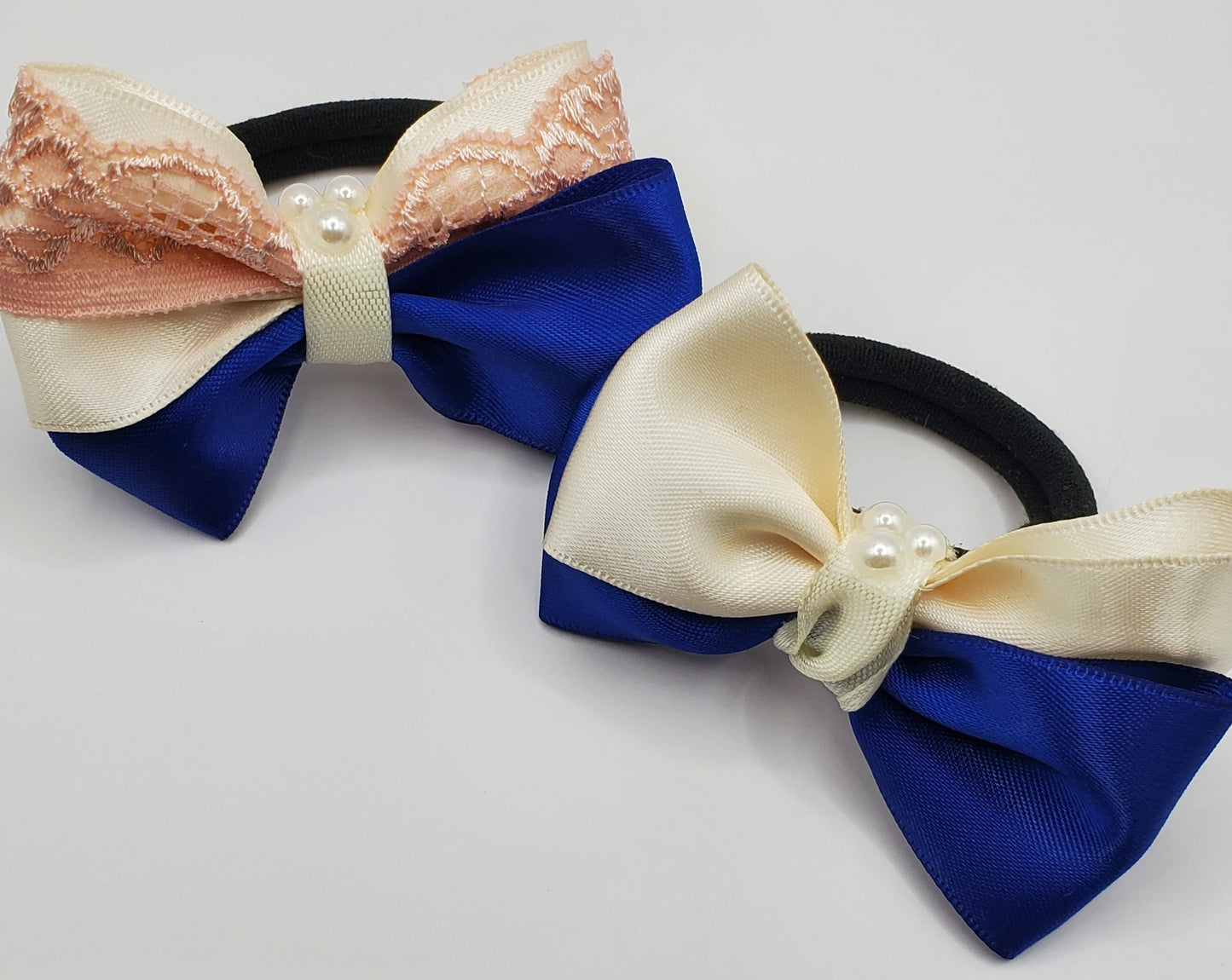 The Original Hair Bow, Blue/White Bow, Pink Lace Decorative Ribbon